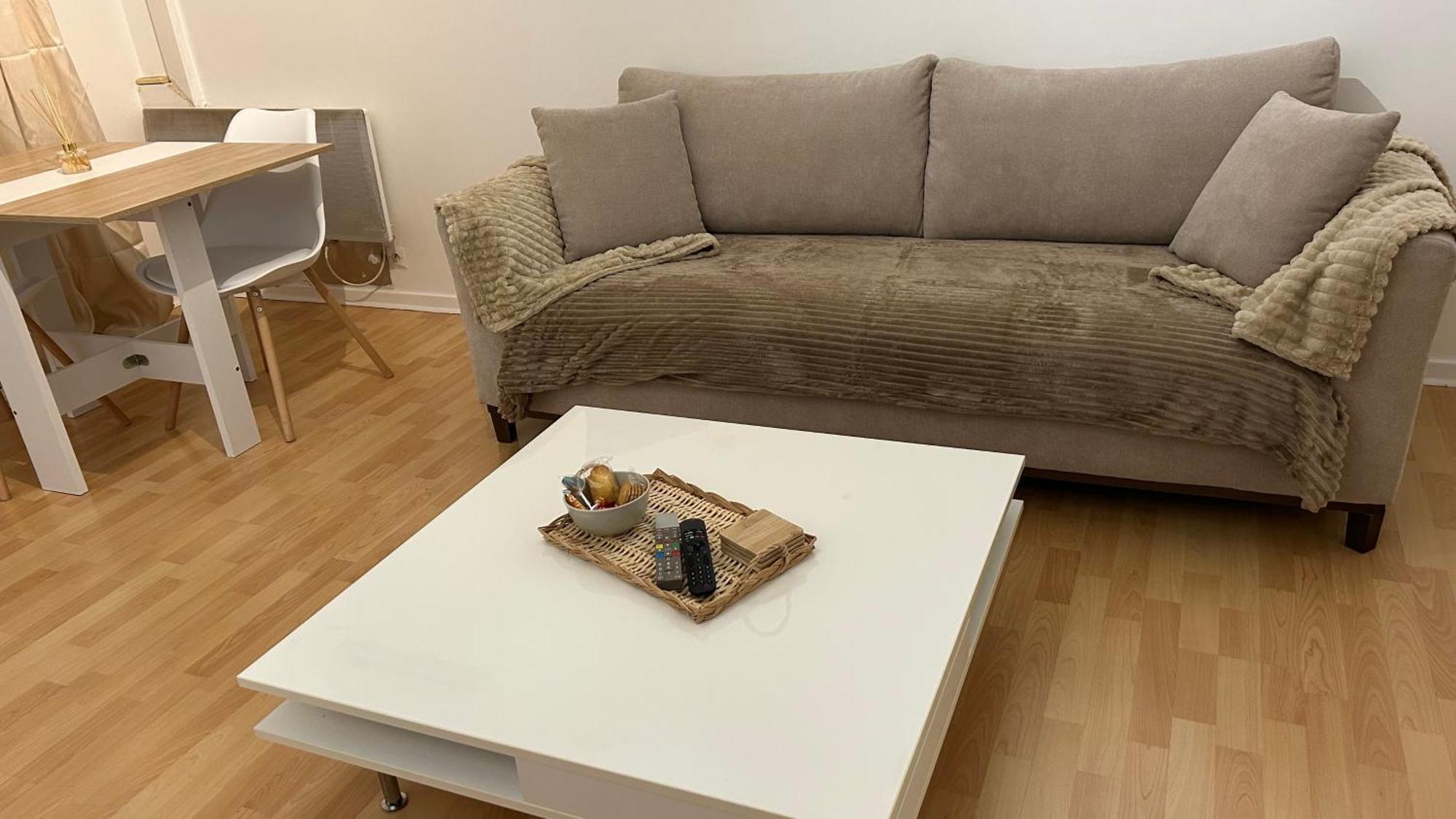 Appartement Frontiere Luxembourg 티옹빌 외부 사진